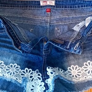 🔥🔥 👈👈Final Drop Women's LEI JEAN SHORTS